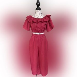 Beautiful pant set perfect for summer and vacation